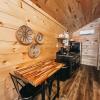 Отель Studio Style Cabin #6 Located Minutes From Lake Hartwell, фото 4