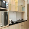 Отель Comfy And Minimalist Studio At Mustika Golf Residence Apartment, фото 13