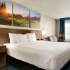 Отель Days Inn & Suites by Wyndham Anaheim At Disneyland Park, фото 3
