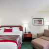 Отель Ramada Plaza Calgary Airport Hotel and Conference Centre, фото 11