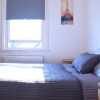 Отель West Hampstead 2 Bedroom Apartment в Лондоне