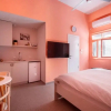 Отель Glamorous Pink Pearl Studio/Beach/Parking/Netflix, фото 3