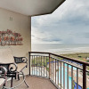 Отель Immaculate Beachfront W/ Resort-style Pools 2 Bedroom Condo, фото 7