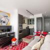 Отель Classy 1 Bedroom Condo on 32 floor in Downtown в Торонто