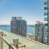 Отель The Bay Suites - Entertainment Dist в Торонто