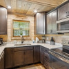 Отель Changes In Latitude 3 Bedroom Cabin by RedAwning, фото 3