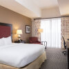 Отель DoubleTree by Hilton Hotel Raleigh Brownstone University, фото 3