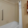 Отель Hampton Inn & Suites Port Richey, фото 9