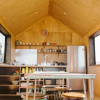 Отель Appleby House & Rabbit Island Huts, фото 7