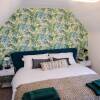 Отель Charming 4-bed Cottage in Hayling Island - Hot Tub, фото 6