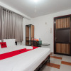 Отель Reddoorz Near Jembatan Makalam, фото 4