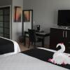 Отель The All New Grace Bay Suites, фото 5