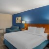 Отель Comfort Inn & Suites Mt. Laurel-Philadelphia, фото 24