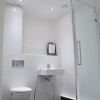 Отель Bright and Spacious Apartment near London Bridge в Лондоне