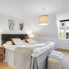 Отель Sanders Leaves - Precious 2-bdr Apt With City View, фото 7