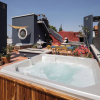 Отель Rooftop Jacuzzi! Country-style 4 Bedroom Cottage, фото 17