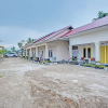Отель OYO 93033 Mutiara Homestay Syariah, фото 1