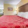 Отель Econo Lodge, фото 4
