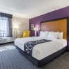 Отель La Quinta Inn & Suites by Wyndham Phoenix Scottsdale в Скотсдейле