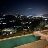 Отель Zephyr Hill - 4 bedroom Villa with awe inspiring views 4 Villa by RedAwning, фото 28
