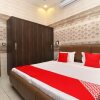 Отель OYO Flagship 18478 Hotel Max, фото 9