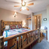 Отель Running Bear, 2 Bedrooms, Sleeps 8, Hot Tub, Gas Fireplace, Pool Table, фото 3