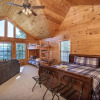 Отель Dunder Mountain Views Cabin Retreat 3 Bedroom Cabin by RedAwning, фото 7