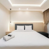 Отель Modern Look And Comfortable Studio At Patraland Amarta Apartment, фото 12