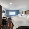 Отель Comfort Inn & Suites Downtown, фото 4