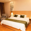 Отель GreenTree Inn Pingliang Jinding Times Square, фото 4
