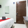 Отель RedDoorz near Medan Amplas, фото 21