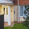 Отель Lovely 2-bed Apartment in West Bromwich, фото 18