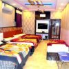 Отель Rooms with 1 king size bedded + 2 single Cart Beds + AC, фото 6