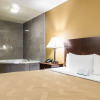 Отель Quality Inn & Suites, фото 2