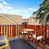 Отель Coastal Palm Tree 2BR Retreat Ocean View, фото 24