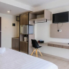 Отель Highest Value Studio Room at Annora Living Apartment, фото 11