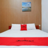 Отель RedDoorz near Kamali Beach Bau Bau, фото 18