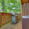 Отель Moonshine Run - One Bedroom Cabin, фото 13