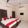 Отель Hkj Sanskriti By OYO Rooms, фото 29