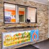 Отель Motel 6 Elmsford, NY - White Plains, фото 2