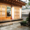 Отель Sejong Hanok Guesthouse в Сеуле