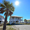 Отель Pelican's Rest Beach House by RedAwning, фото 1