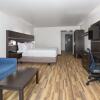Отель Holiday Inn Express & Suites Rapid City - Rushmore South, an IHG Hotel, фото 4
