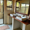 Отель Leadwood Tree Safari Lodge, фото 30