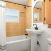 Отель Zen Oro A Golden Retreat w Spa Private Yard, фото 9