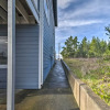 Отель Waterfront Vacation Rental in Ocean Shores, фото 17