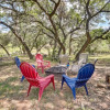 Отель Waterfront Spicewood Home: Deck, Fire Pit & Grill, фото 12