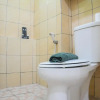 Отель Stylish and Comfortable Studio Green Pramuka Apartment, фото 8