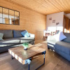 Отель Vue panoramique sur les montagnes plein Sud - T2 Skis aux pieds, Piscine, Jacuzzi, фото 21