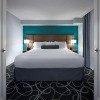 Отель Radisson Suites Hotel Toronto Airport, фото 3
